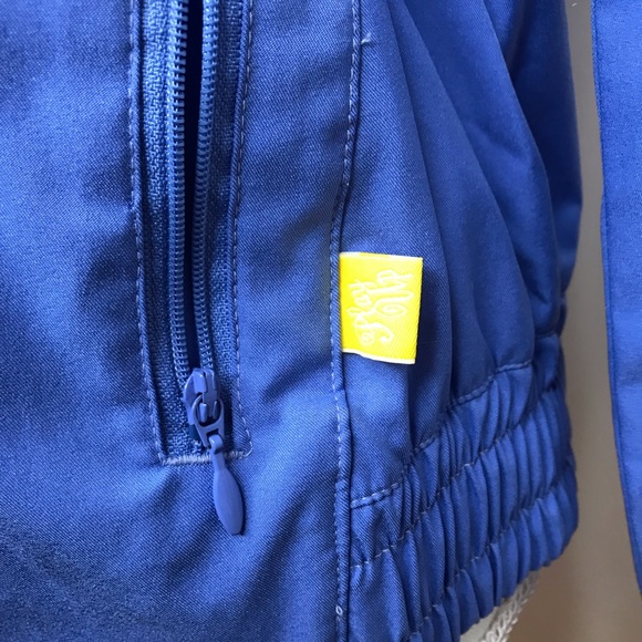 Nike Track Jacket Light Blue Size 12-14 - Picture 3 of 8